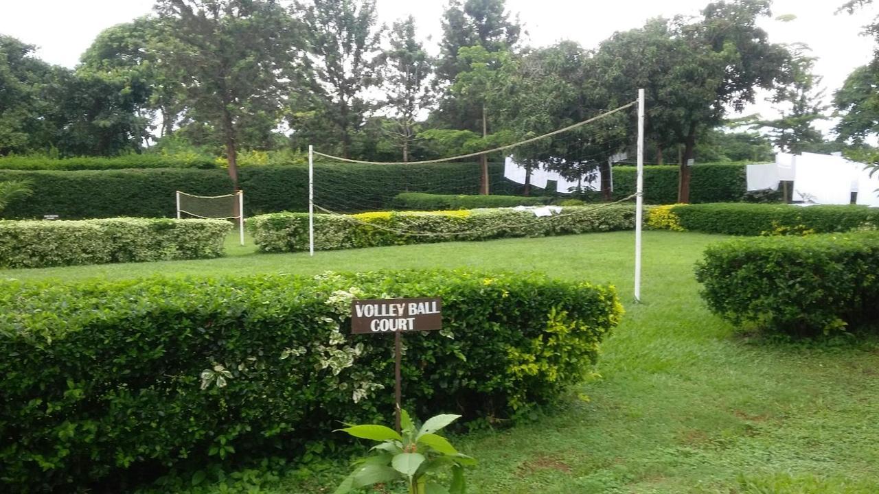 Готель Lakeside Escape - Uganda Mpenja Екстер'єр фото