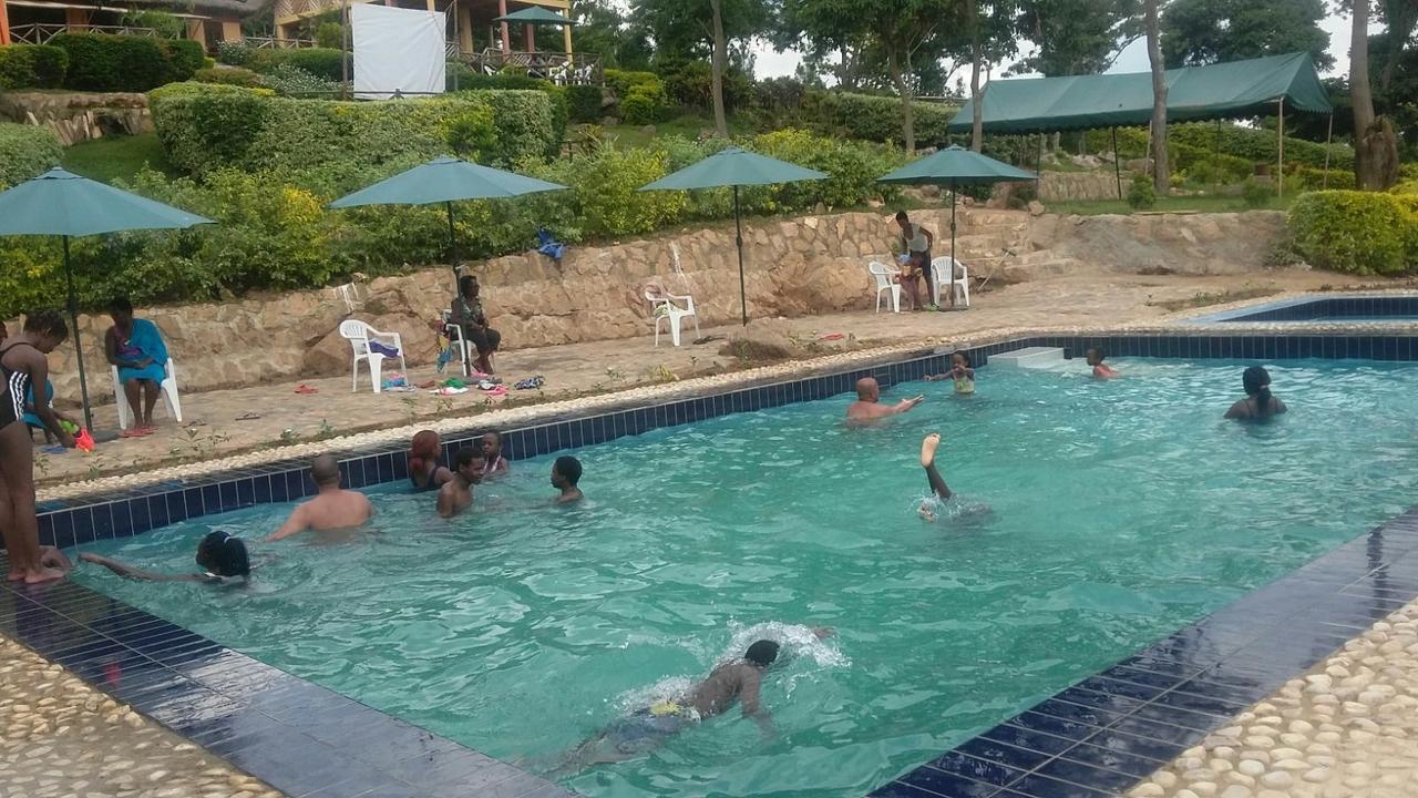 Готель Lakeside Escape - Uganda Mpenja Екстер'єр фото